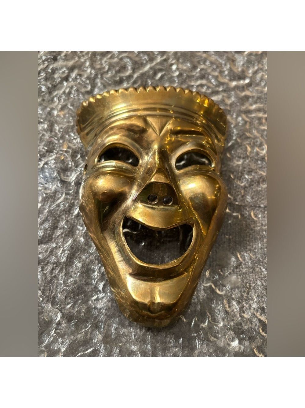 Antique-Style Brass Mask Sculpture Botanical Wall Art 4 Vines, Florals & Altars - Picture 14 of 14